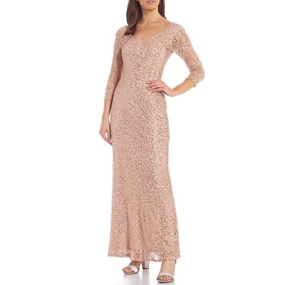 💕MARINA💕 Sequin Lace Long Sleeve Gown ~ Blush 4 NWOT - Picture 1 of 10